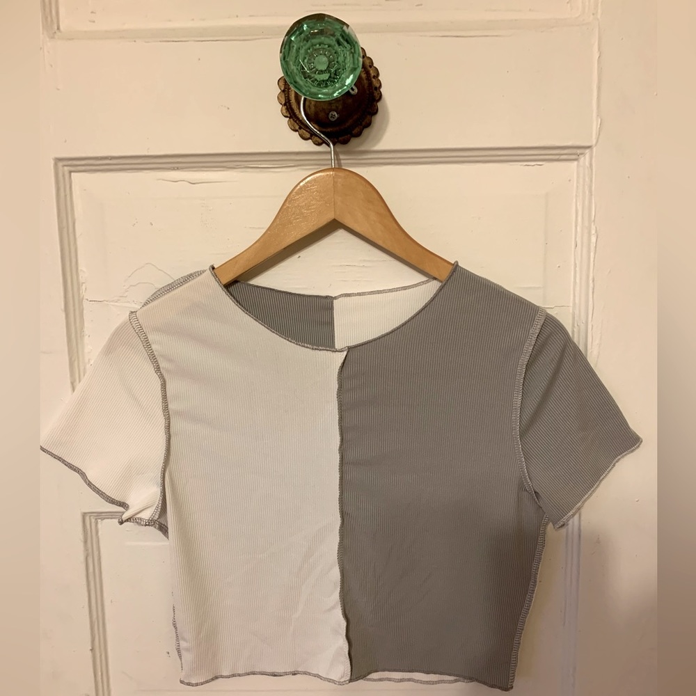 Color Block Crop Top